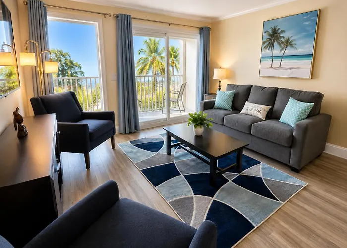 Reduced Fall And Winter Rates! Enjoy Sunsets From Your Balcony Or The Heated Pool!